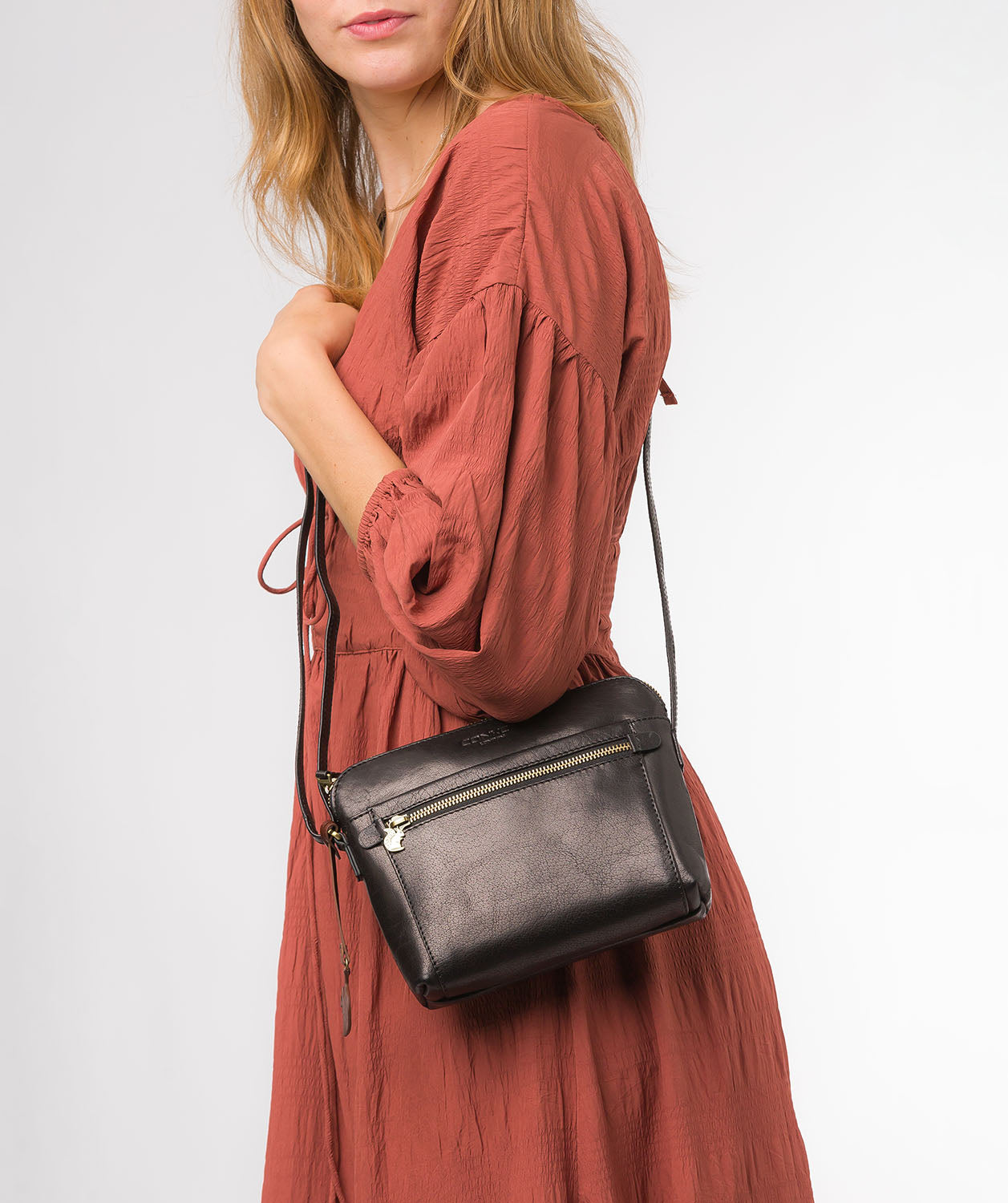 Conkca London Originals Collection #product-type#: 'Frida' Black Leather Cross Body Bag
