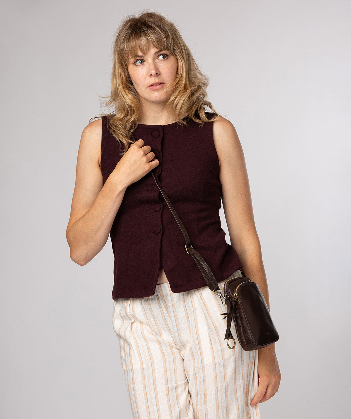 Rear slip pocket and zipped front section