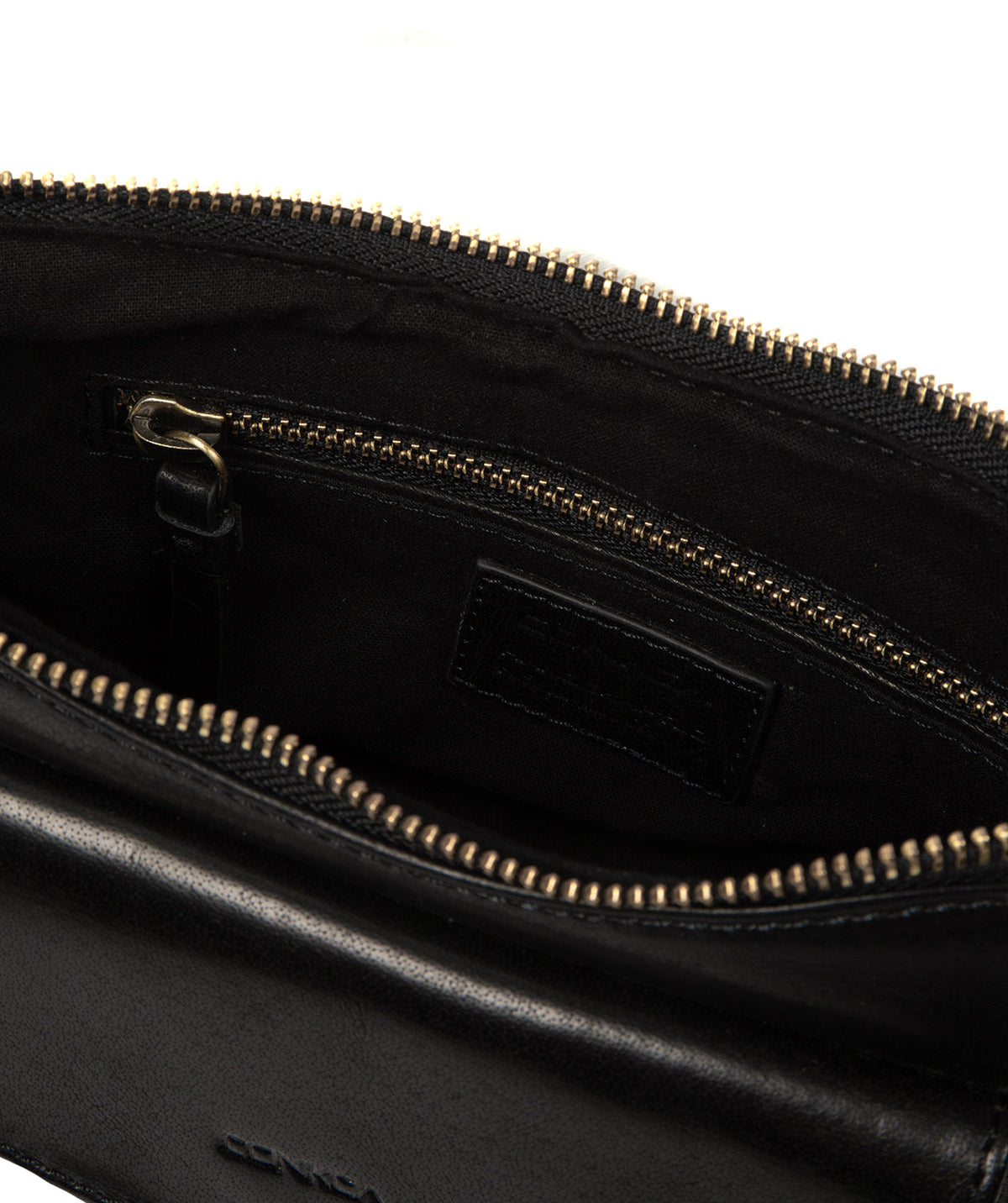adjustable detachable leather shoulder strap detail