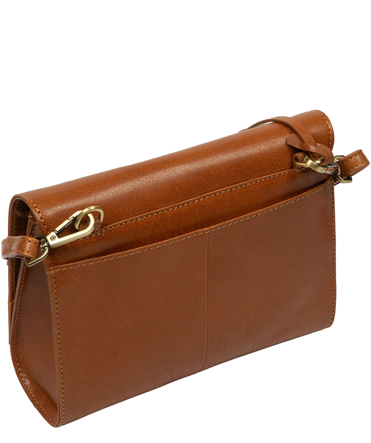 Interior triple compartments and central zip pocket