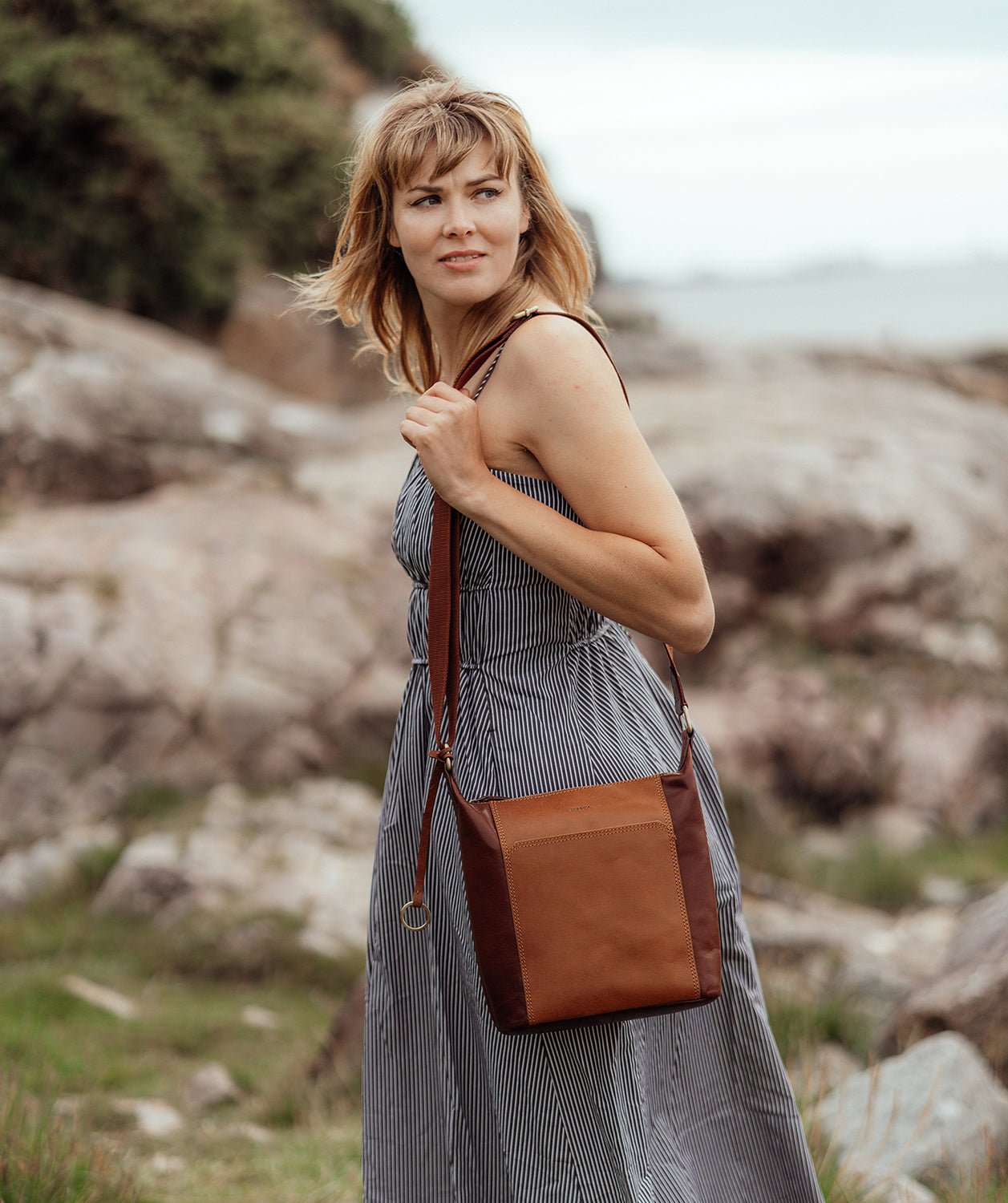 'Indigo' Conker Brown & Dark Tan Leather Shoulder Bag
